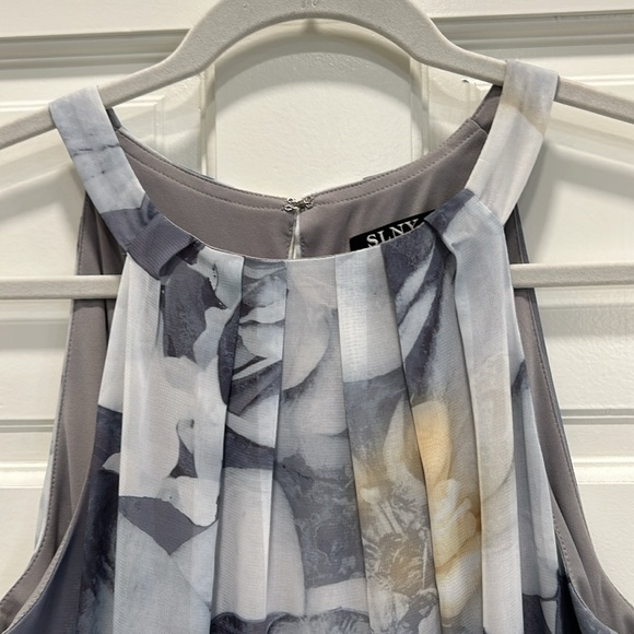 SLNY Gray Floral Lined Chiffon Halter Maxi Dress for Vacation or Event sz.10 - Picture 3 of 9